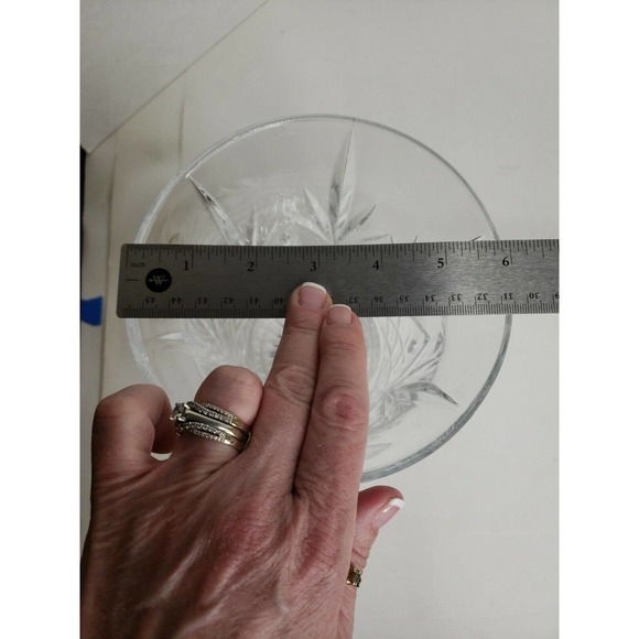 Genuine 24% Lead Crystal Flared Vase by DePlomb Crystal Pineapple Diamond Design - Picture 8 of 8